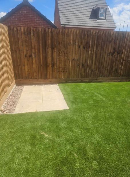 Closeboard Fence Installation Closeboard Fence Installation in Huntingdon